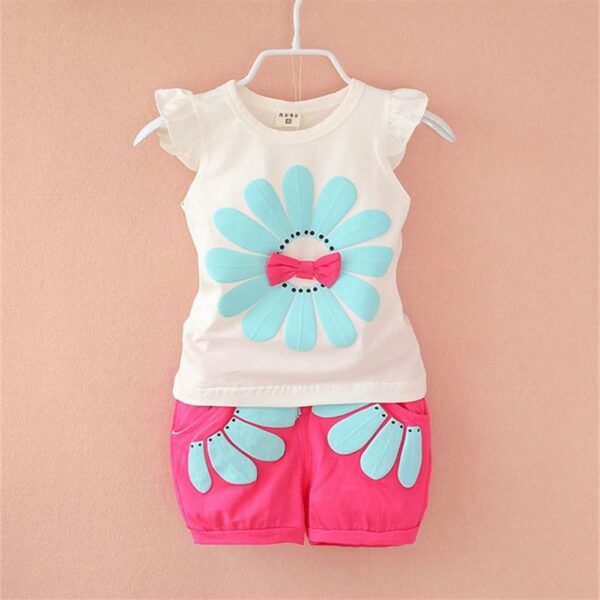Flower printed top and pink shorts set