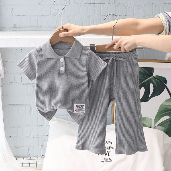 Baby girls coordinating t-shirt with short (2pcs)