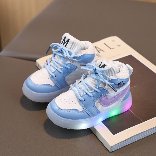 Blue jordan sneaks shoes (lights)