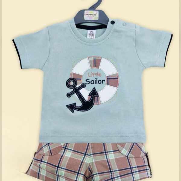 The little captain crew (brown) t-shirt