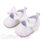 Bow type white elegent shoes