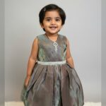 Luxury organza ball gown with rhinestone waist & brooch  shining Dark Green