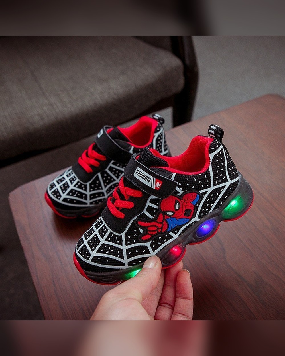 1766320012_o1cn011pxssc26oflkamnqn-2219807107652-0-cib.jpg Black & Red Spider LED Baby Sneakers with Light-Up Sole - Image 1